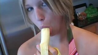 Teen banana blowjob tease