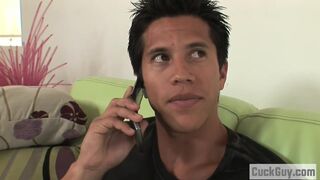 Yasmine Gold cleans up together with her cuckold