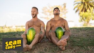 Hunk Alex Rockham Flexes for Jason Emre