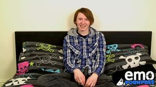 Emo twink Jack Halliwell stroking his dick on his emo bed